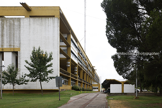 centro civico la pampa clorindo testa