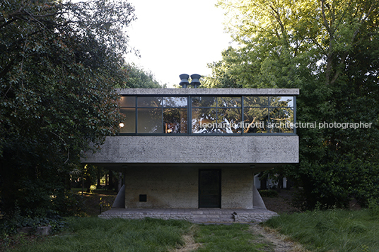 museo casa sobre el arroyo amancio williams